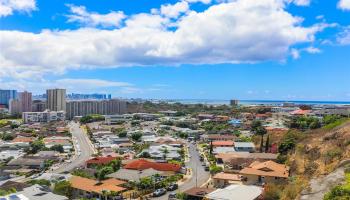 3402  Ala Hinalo Place Salt Lake, Honolulu home - photo 4 of 25