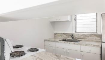 Hale Hana condo # 205, Honolulu, Hawaii - photo 2 of 8