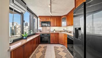 Windsor The condo # 1001, Honolulu, Hawaii - photo 1 of 24