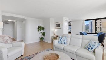 Windsor The condo # 3102, Honolulu, Hawaii - photo 3 of 25