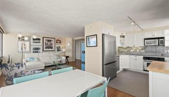 Windsor The condo # 3302, Honolulu, Hawaii - photo 6 of 25