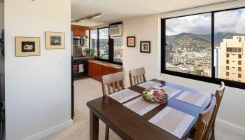 Windsor The condo # 4202, Honolulu, Hawaii - photo 5 of 25