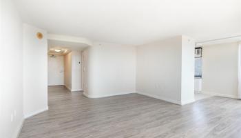 Windsor The condo # 4302, Honolulu, Hawaii - photo 2 of 25 Windsor The condo # 4302, Honolulu, Hawaii - photo 2 of 25