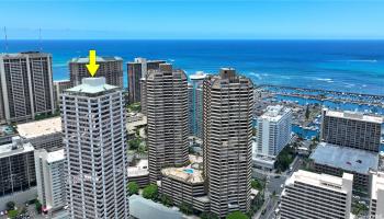 Windsor The condo # 501, Honolulu, Hawaii - photo 1 of 25