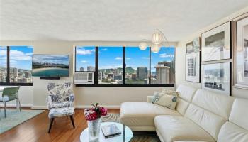 Windsor The condo # 3302, Honolulu, Hawaii - photo 3 of 25