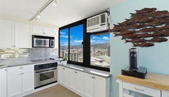 Windsor The condo # 3302, Honolulu, Hawaii - photo 5 of 25