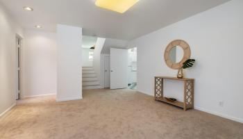 3448  Peneku Place Manoa-upper, Honolulu home - photo 5 of 22