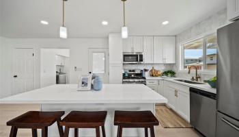 345  Kamala Loop Koko Head Terrace, Hawaii Kai home - photo 4 of 25