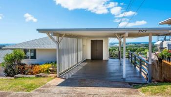 3529 Puuku Mauka Dr Aliamanu, Honolulu home - photo 3 of 25 3529 Puuku Mauka Dr Aliamanu, Honolulu home - photo 3 of 25