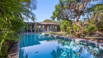 355  Hualani Street Coconut Grove, Kailua home - photo 2 of 18