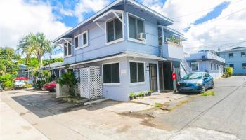 37 Kauila Street Honolulu - Multi-family - photo 1 of 12