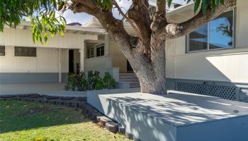 3730  Keanu Street Wilhelmina, Diamond Head home - photo 2 of 25