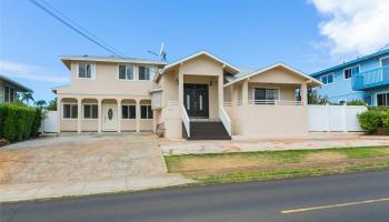 3741  Harding Ave Kaimuki, Diamond Head home - photo 2 of 25