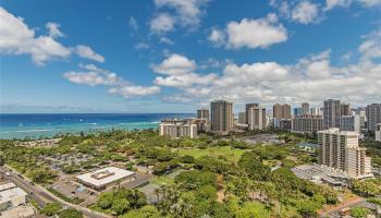 The Ritz-Carlton Residences condo # 2708, Honolulu, Hawaii - photo 5 of 18