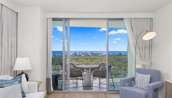 The Ritz-Carlton Residences condo # E1116, Honolulu, Hawaii - photo 3 of 17