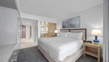The Ritz-Carlton Residences condo # E1707, Honolulu, Hawaii - photo 4 of 24