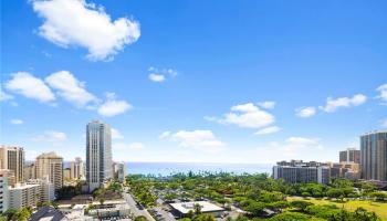 The Ritz-Carlton Residences condo # E1905, Honolulu, Hawaii - photo 4 of 24