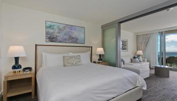 The Ritz-Carlton Residences condo # E1905, Honolulu, Hawaii - photo 6 of 15