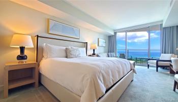 The Ritz-Carlton Residences condo # E2212, Honolulu, Hawaii - photo 1 of 24