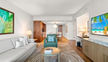 The Ritz-Carlton Residences condo # E3002, Honolulu, Hawaii - photo 3 of 17