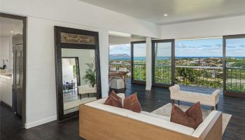 3853 Pokapahu Place Diamond Head, Diamond Head home - photo 2 of 25 3853 Pokapahu Place Diamond Head, Diamond Head home - photo 2 of 25