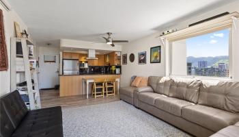 Villa On Eaton Square condo # 1215, Honolulu, Hawaii - photo 1 of 25