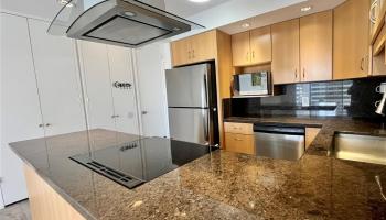 Villa On Eaton Square condo # 1215, Honolulu, Hawaii - photo 2 of 21