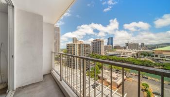 Villa On Eaton Square condo # 1410, Honolulu, Hawaii - photo 5 of 21