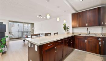 Villa On Eaton Square condo # 1705, Honolulu, Hawaii - photo 1 of 16