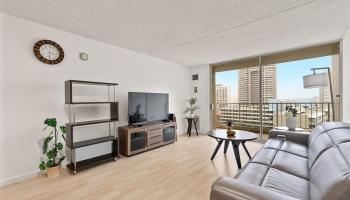 Villa On Eaton Square condo # 1705, Honolulu, Hawaii - photo 3 of 16