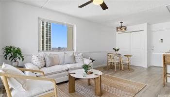 Villa On Eaton Square condo # 2014, Honolulu, Hawaii - photo 6 of 25