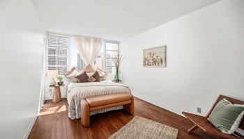 Villa on Eaton Square condo # 2015, Honolulu, Hawaii - photo 6 of 25