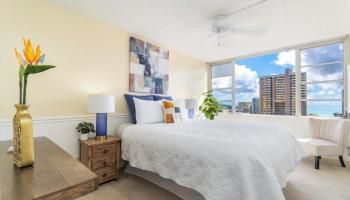 Villa On Eaton Square condo # 3009, Honolulu, Hawaii - photo 3 of 25