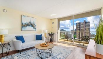 Villa On Eaton Square condo # 3009, Honolulu, Hawaii - photo 5 of 25