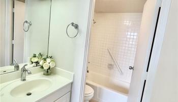 Villa on Eaton Square condo # 3214, Honolulu, Hawaii - photo 6 of 20