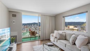 Villa On Eaton Square condo # 3314, Honolulu, Hawaii - photo 5 of 23