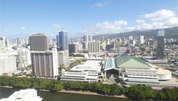 Villa On Eaton Square condo # 3406, Honolulu, Hawaii - photo 2 of 7