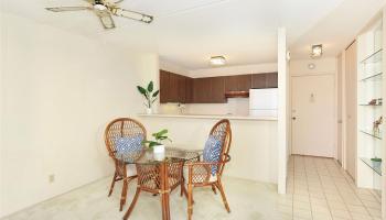 Villa On Eaton Square condo # 3605, Honolulu, Hawaii - photo 5 of 21