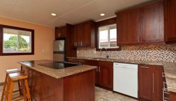 404A Kalama St Apt A Coconut Grove, Kailua home - photo 3 of 13 404A Kalama St Apt A Coconut Grove, Kailua home - photo 3 of 13
