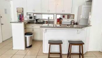 Hawaiian Prince Apts Ltd condo # 212, Honolulu, Hawaii - photo 6 of 17