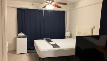 Hawaiian Prince Apts Ltd condo # 214, Honolulu, Hawaii - photo 2 of 3