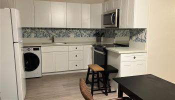 Hawaiian Prince Apts Ltd condo # 214, Honolulu, Hawaii - photo 3 of 3