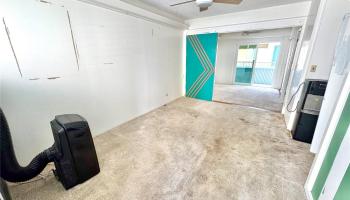 Hawaiian Prince Apts Ltd condo # 404, Honolulu, Hawaii - photo 4 of 10