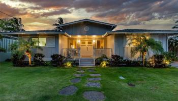 41-019  Manana Street Waimanalo, Kailua home - photo 3 of 25