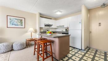 Chateau Waikiki condo # 1401, Honolulu, Hawaii - photo 6 of 23