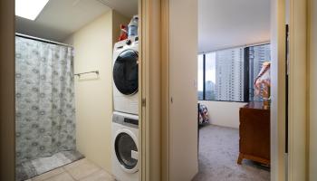 411 Hobron Ln Honolulu - Rental - photo 5 of 25