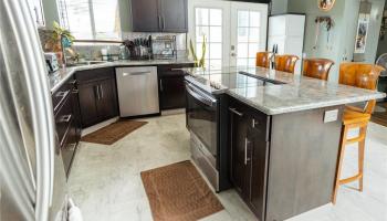 411  Iliahi Street Lanai City, Lanai home - photo 4 of 25