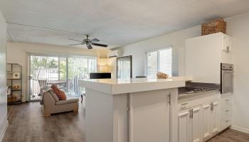 411 Kaiolu Inc condo # 302, Honolulu, Hawaii - photo 1 of 15