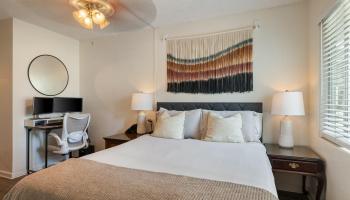 411 Kaiolu Inc condo # 302, Honolulu, Hawaii - photo 3 of 15