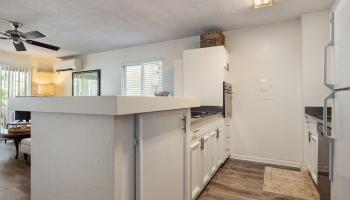 411 Kaiolu Inc condo # 302, Honolulu, Hawaii - photo 6 of 15